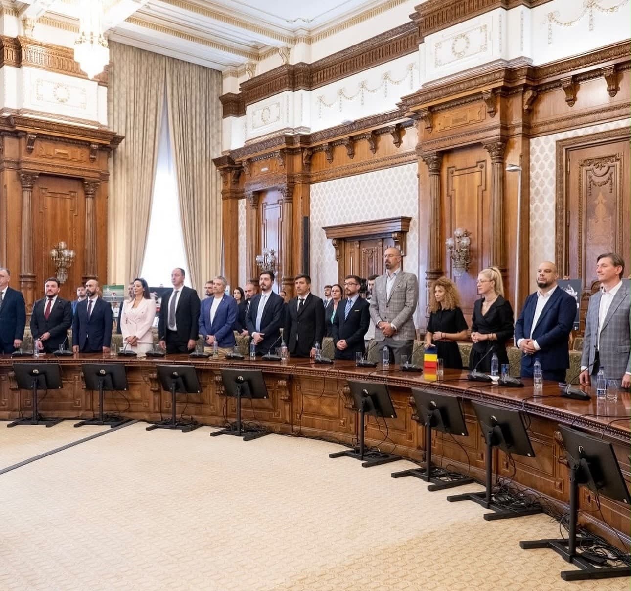 Participanți în picioare, Sports Diplomacy Conference